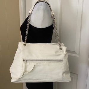 M WHITE PURSE